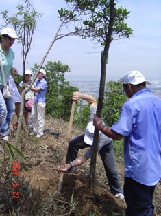 2007 5.27 鳳凰山公益植樹活動